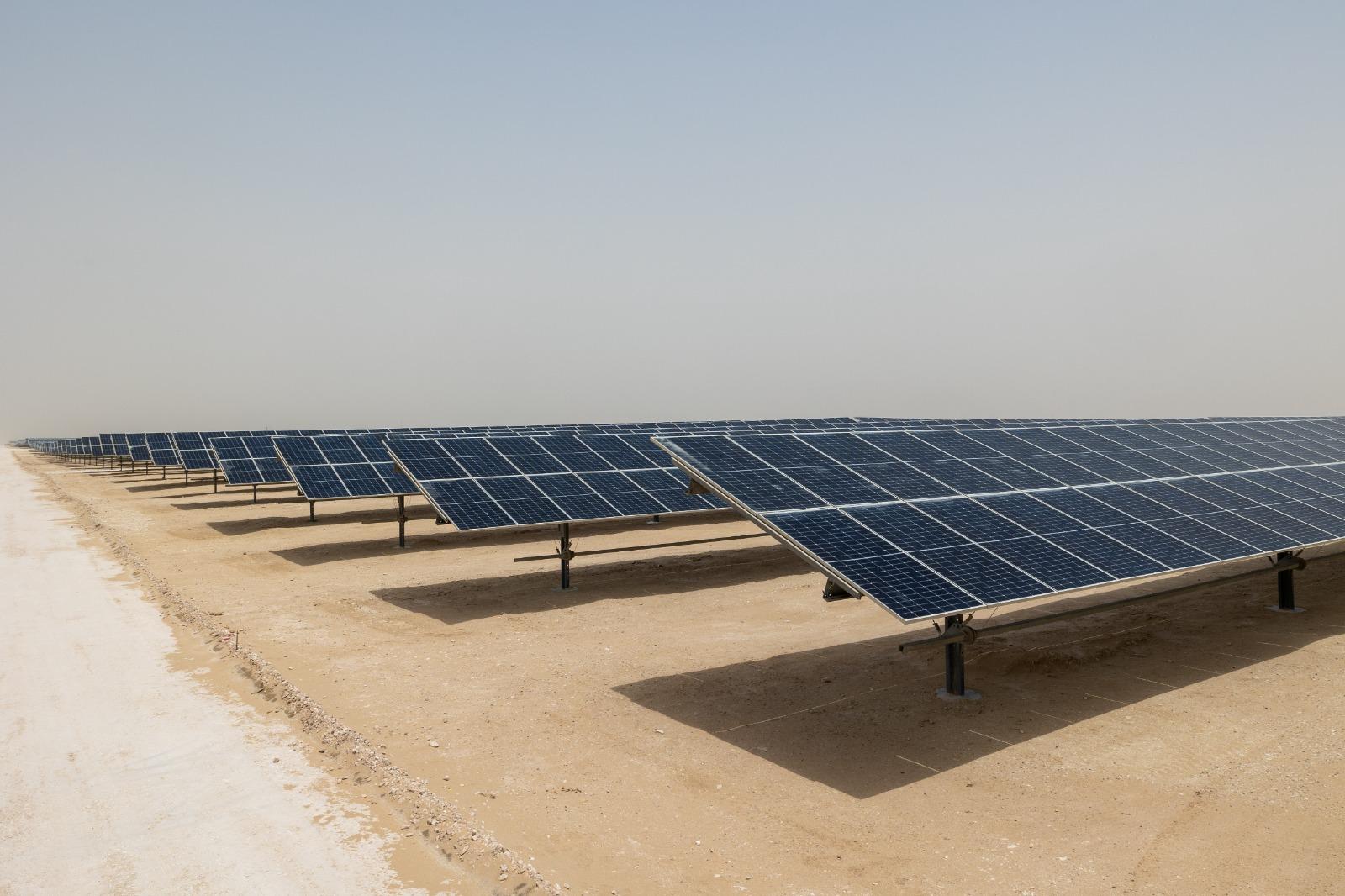 قطر : محطة الخرسعة للطاقة الشمسية تعوّض نصف الانبعاثات الناتجة عن استضافة المونديال